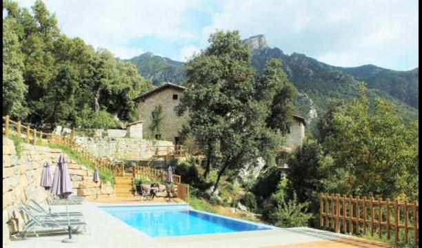 Villa la Nou de Bergueda Villa Sleeps 7 with Pool