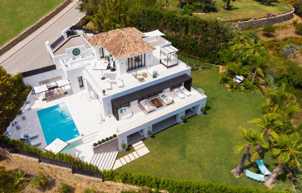 Villa La Quinta Villa Sleeps 10 with Pool and Air Con