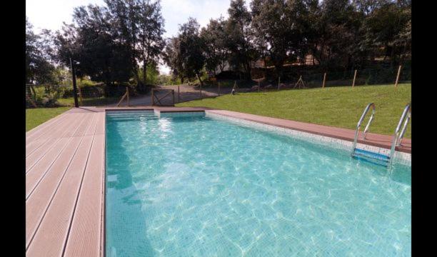 Villa les Planes d'Hostoles Villa Sleeps 19 with Pool