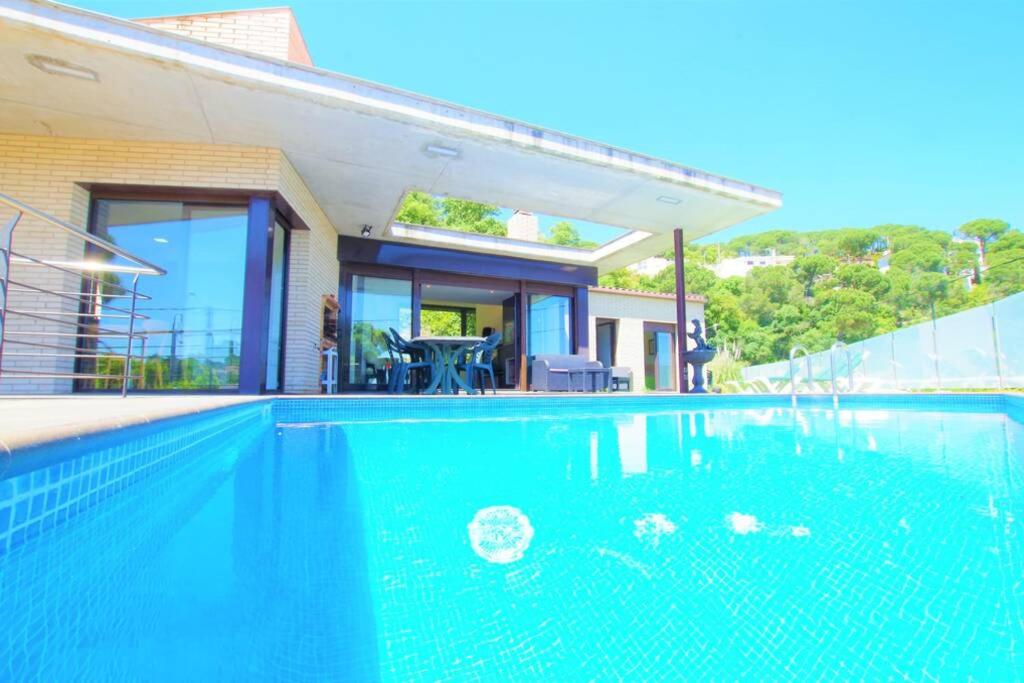 Villa Vacances & Villas Lloret- Villa Nicole