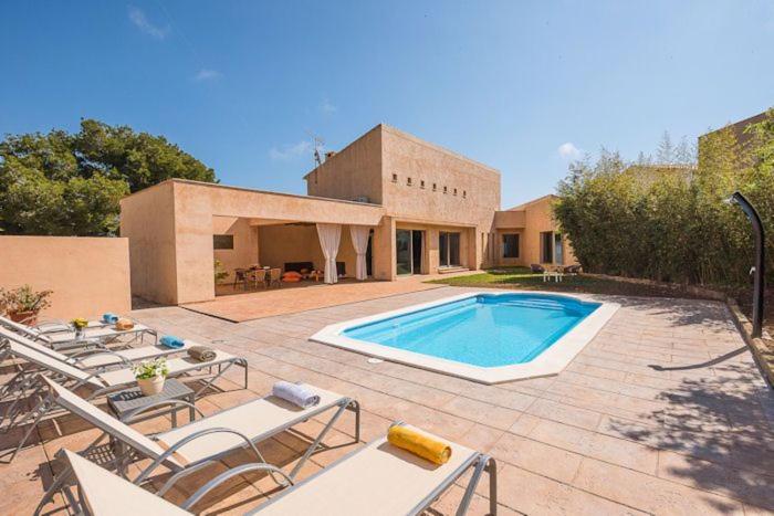 Villa Villa Dragonera - 3BR with Private Pool AC close to Cala Millor and Cala Bona