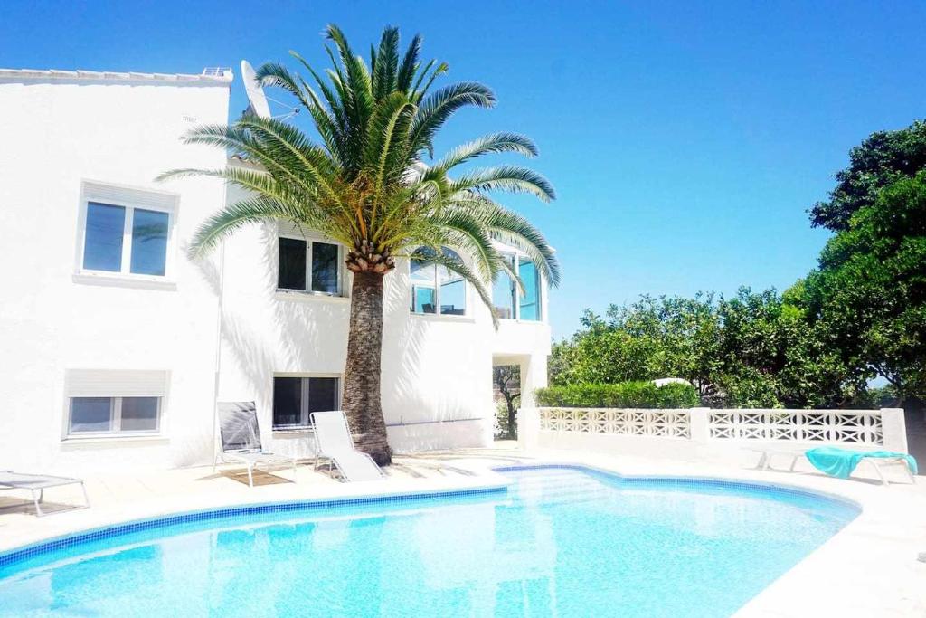 Villa Villa independiente con piscina privada climatizada cerca playa aa bbq