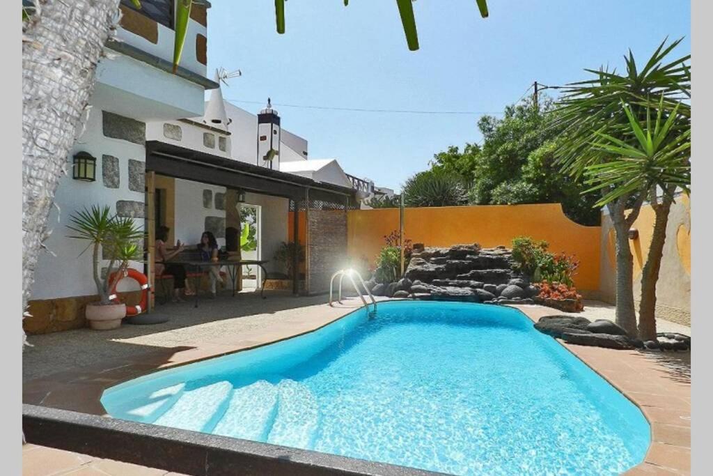 Villa Villa Isabel, wifi, piscina privada y climatizada