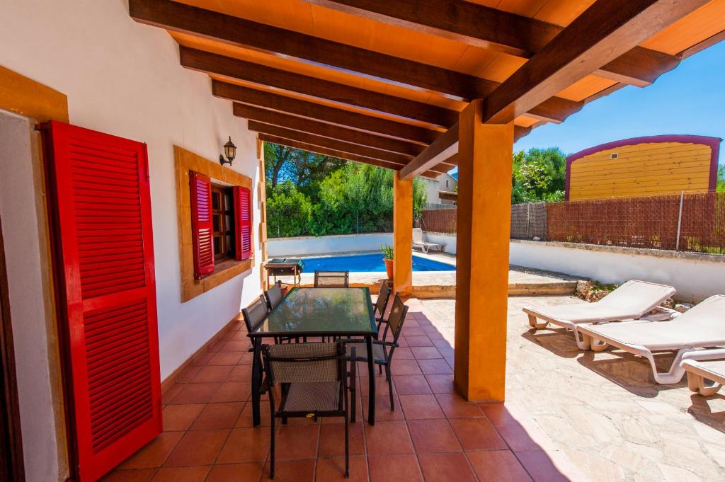 Villa Villa near the beach with private pool near Colonia de Sant Pere