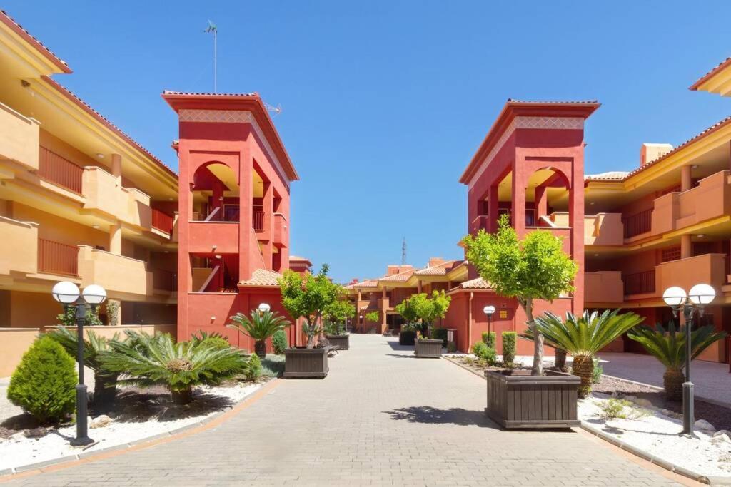 Apartamento Apartment in la reserva de Marbella with parking and crazy views