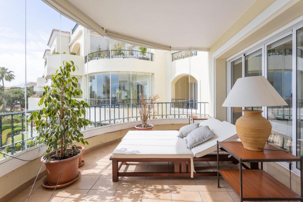 Apartamento Front line beach Apartment in Hacienda Playa Marbella