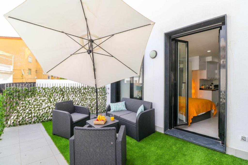 Apartamento Garden Studio in Torremolinos Centre with Roof Solarium and Pool by Rafleys