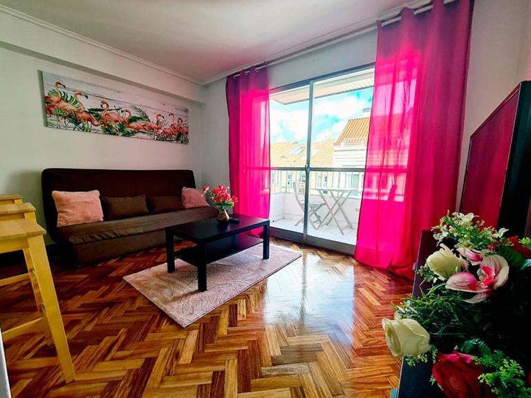 Apartamentos Cies Suites Paraguay 20 Vigo Centro - Flats with Hotel Services