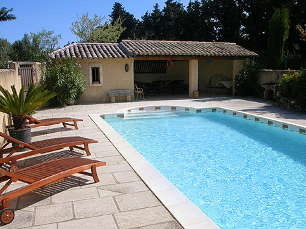 Casa o chalet Maison de 4 chambres a Cavaillon avec piscine partagee jardin clos et WiFi