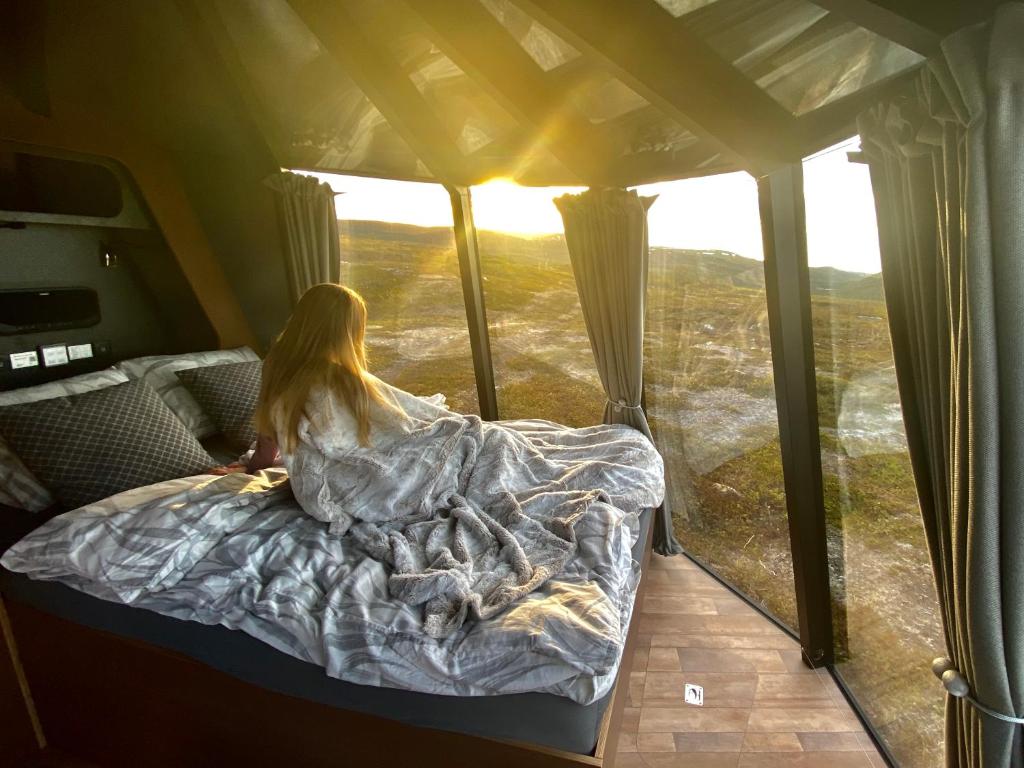 Chalet de montaña Aurora Hut - luksusmajoitus iglu tunturissa Pohjois-Lapissa Nuorgamissa