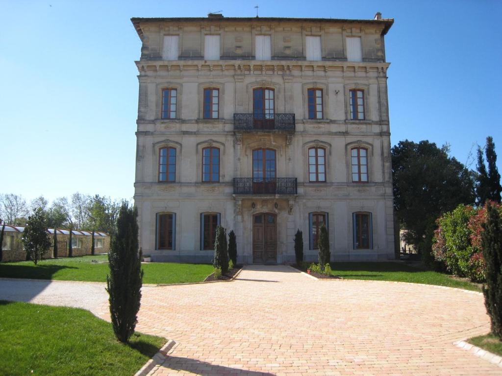 Hostal o pensión Chateau Du Comte