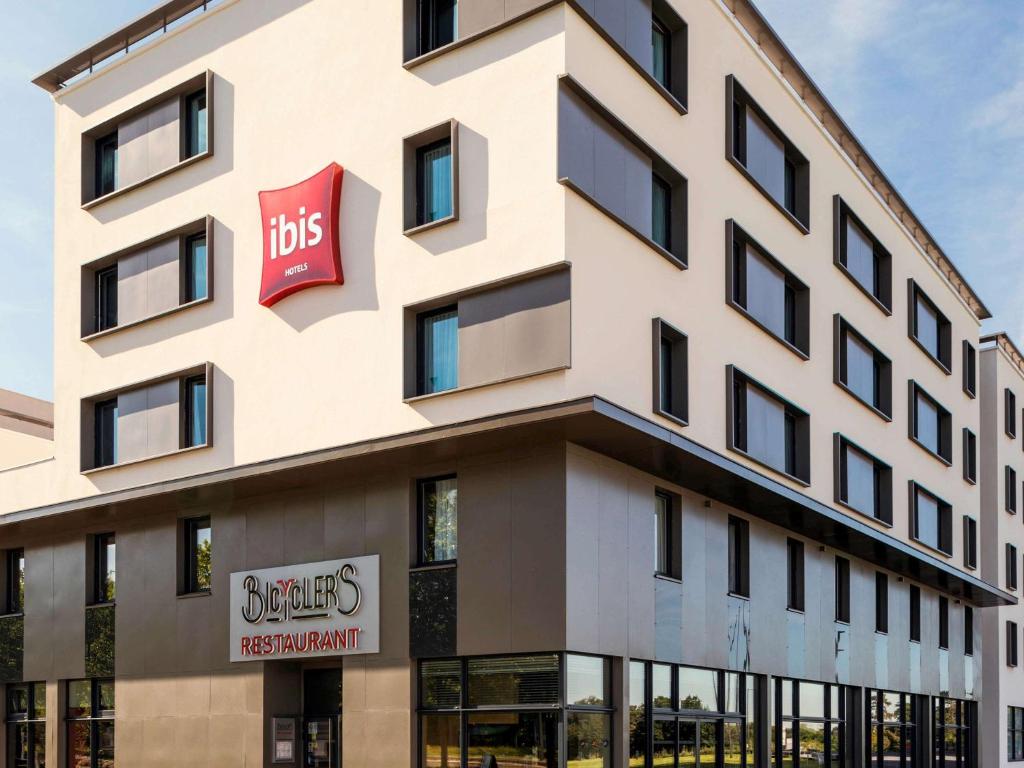 Hotel ibis Saint Quentin en Yvelines - Vélodrome