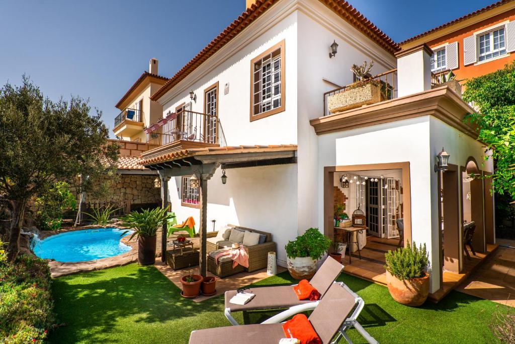 Villa Villa BELLA VITA, Luxury Holidays in Tenerife