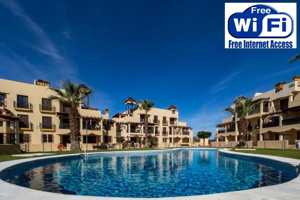 Apartamento Homes of Spain, Atico Rincon de Vera cerca de la playa con WI-FI, Vera Playa, Puerto Rey