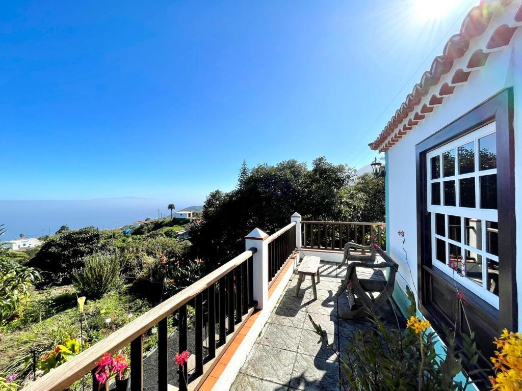 Casa rural Casa rural con barbacoa, WiFi y estupenda vista la Mar, en La Palma