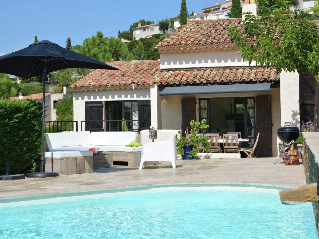 Villa Luxury villa with heated pool in Les Issambres on the Cote d 'Azur
