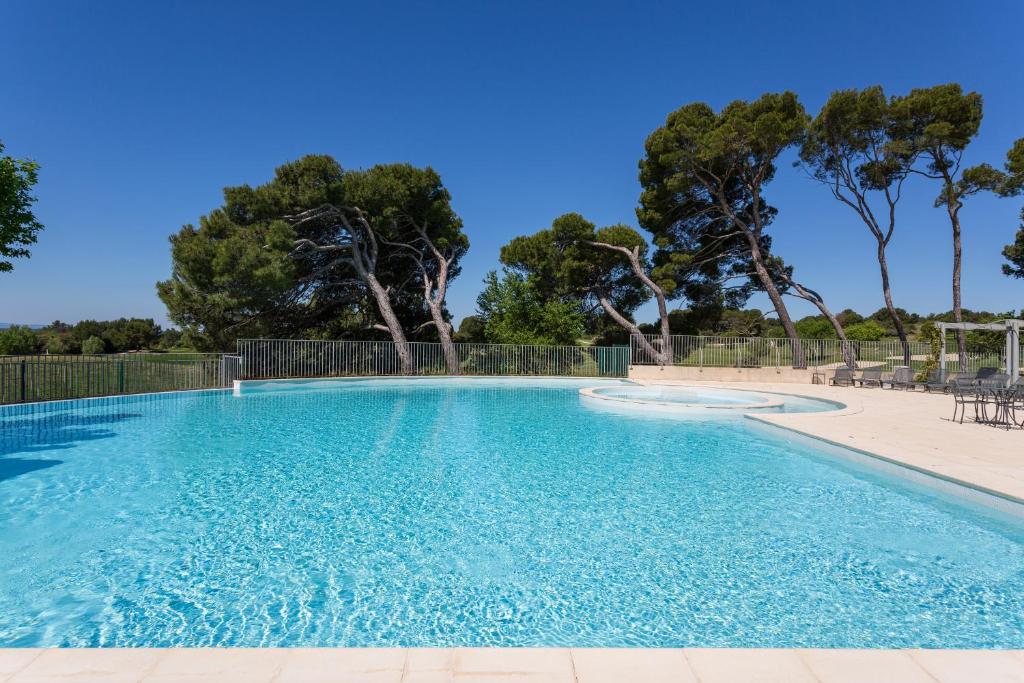 Apartahotel Madame Vacances Domaine du Provence Country Club Service Premium