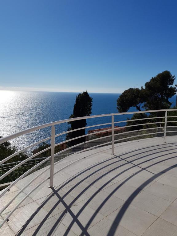 Apartamento Vue mer.Tranquilité.Cap d'Ail à 10 mn de MONACO