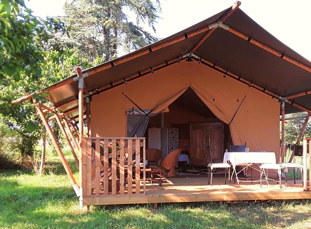 Tented camp Le Lodge de Loge & Broc