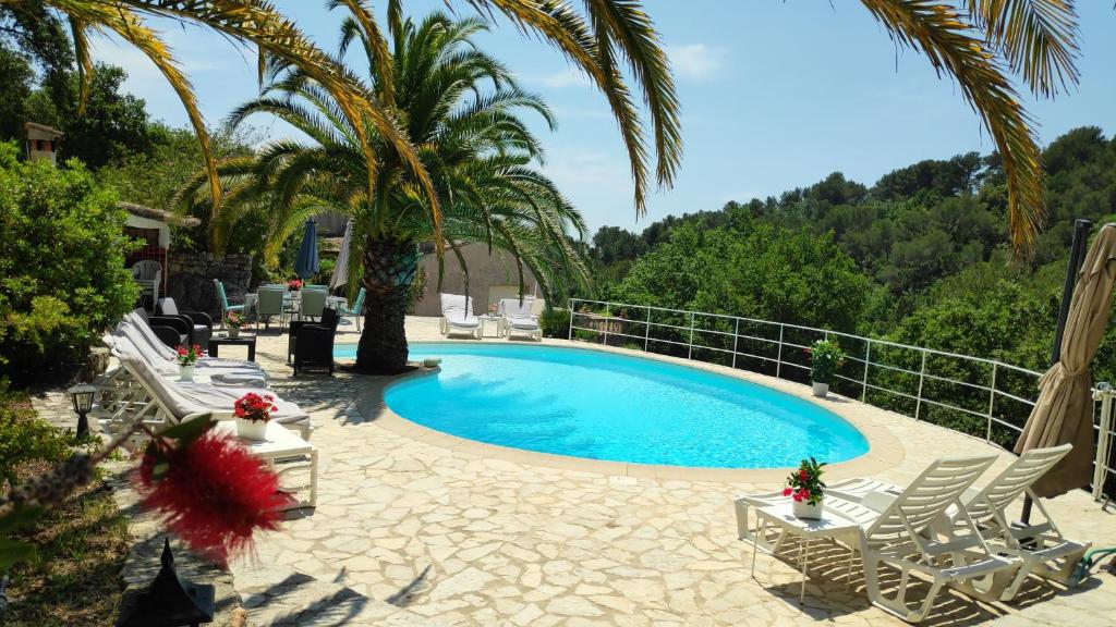 Villa Eden Roc Villa near Cannes, Swimmingpool Sauna & Quiet