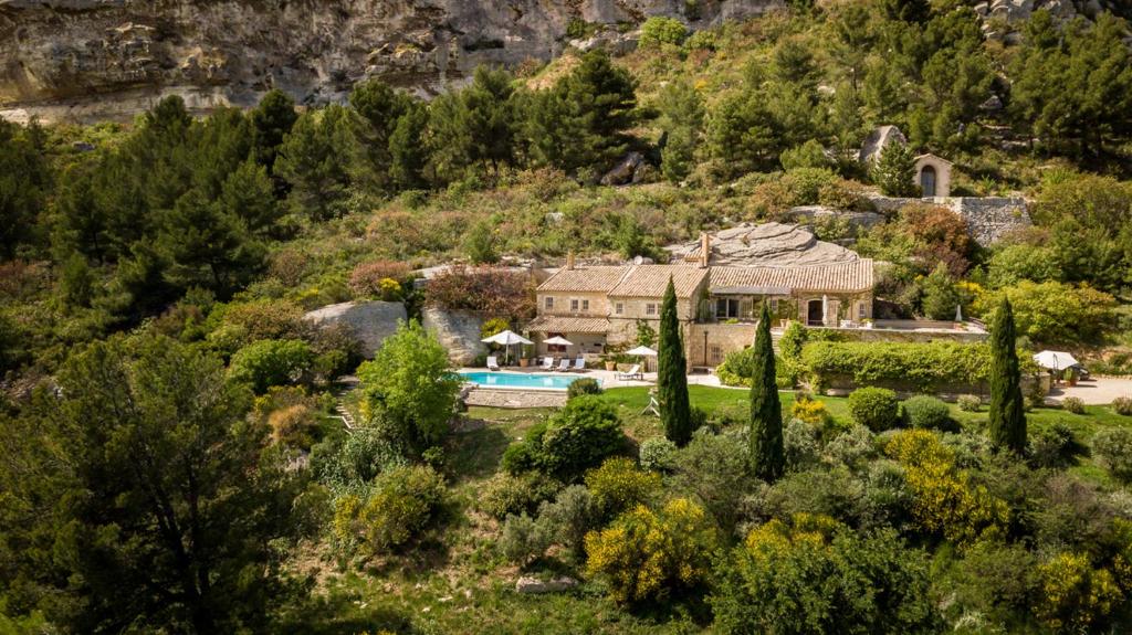 Villa Les Baux de Provence Villa Sleeps 10 Pool WiFi