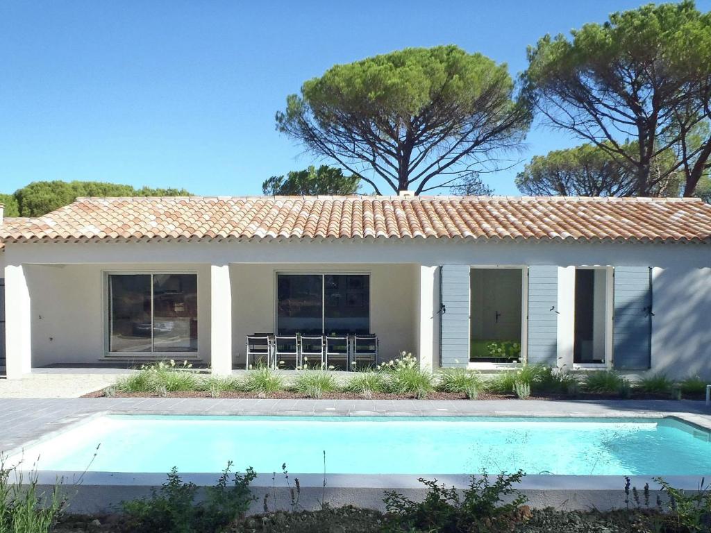 Villa Quaint villa in Provence with Pool