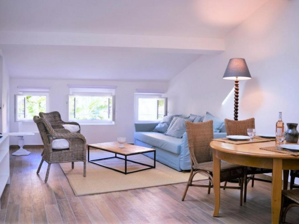Apartamento Appartement Bormes-les-Mimosas, 2 pièces, 4 personnes - FR-1-251-311