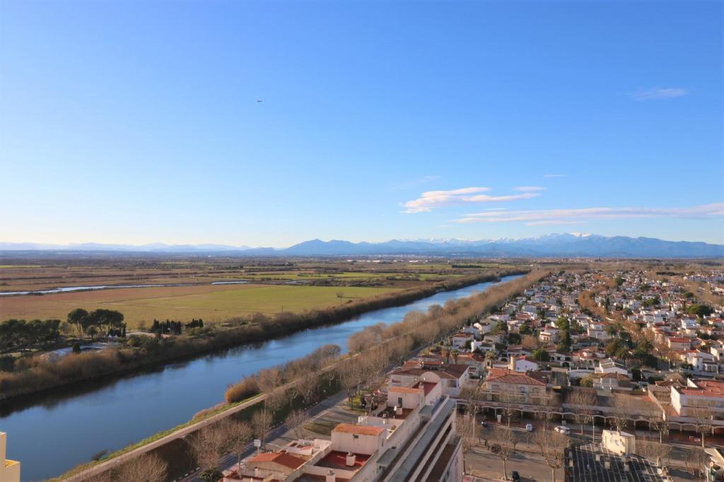 Apartamento Delta Muga, Piso muy cerca de la playa