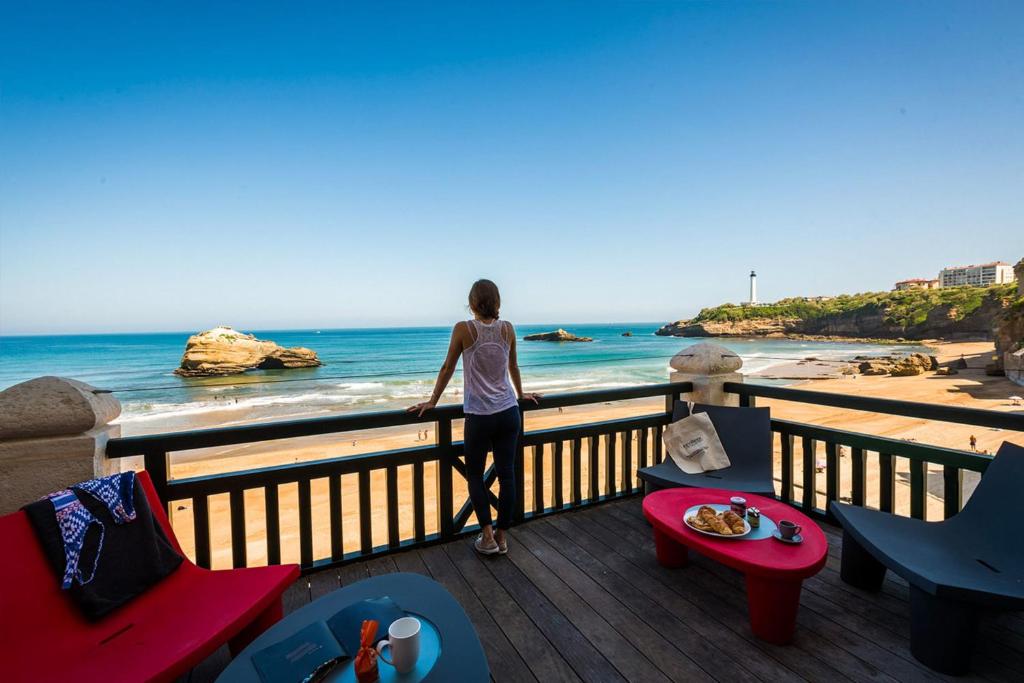 Apartamento MIRAMAR KEYWEEK Apartment with Terrace and Access to Pool in Biarritz