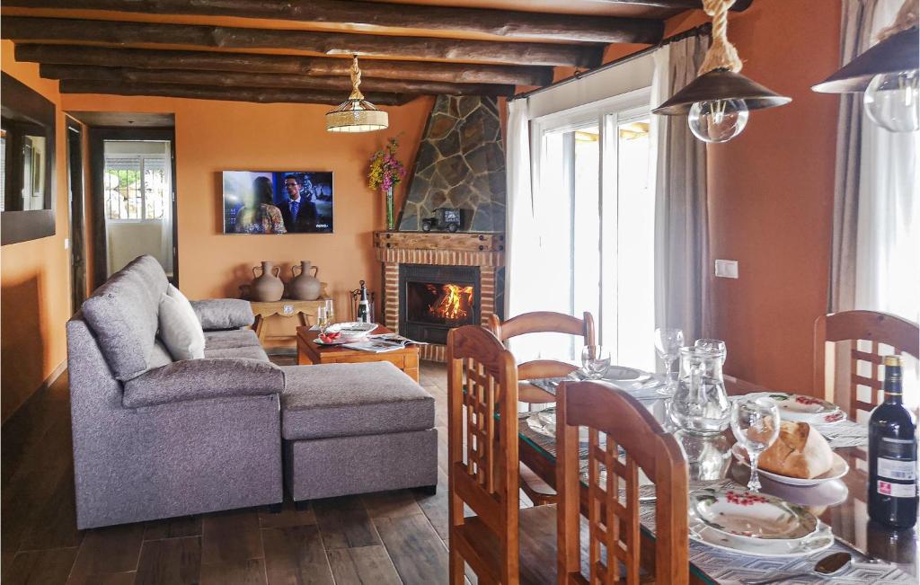 Casa o chalet Awesome home in Algatocin with Outdoor swimming pool, WiFi and 3 Bedrooms