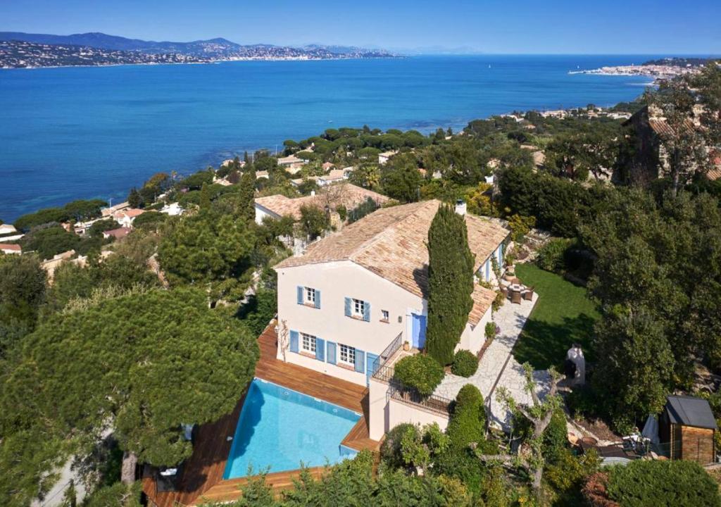 Villa Villa with Magic view of Bay of Saint Tropez