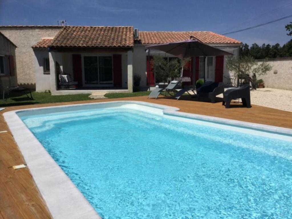 Casa o chalet Très jolie location vacances climatisée, 6 personnes proche des Baux de Provence, située au coeur des Alpilles à Mouriès, LS1-312 Clarta