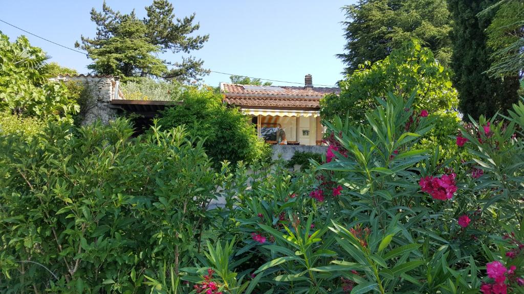 Villa Villa avec jardin et piscine en Haute Provence