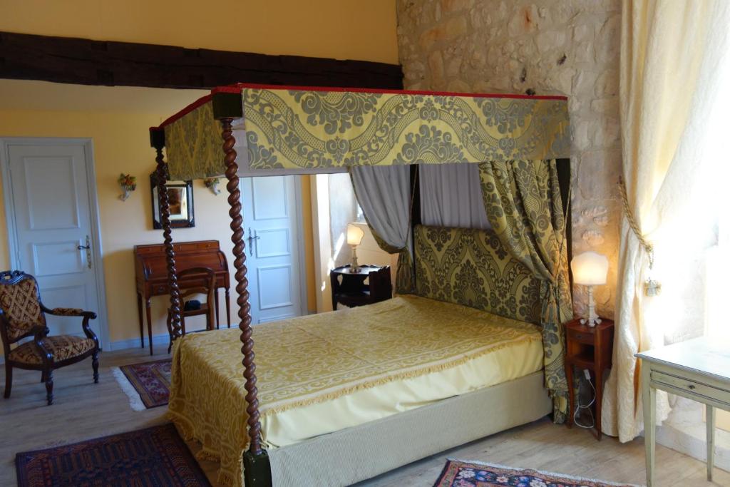 Bed & breakfast Château de Château-l'Evêque