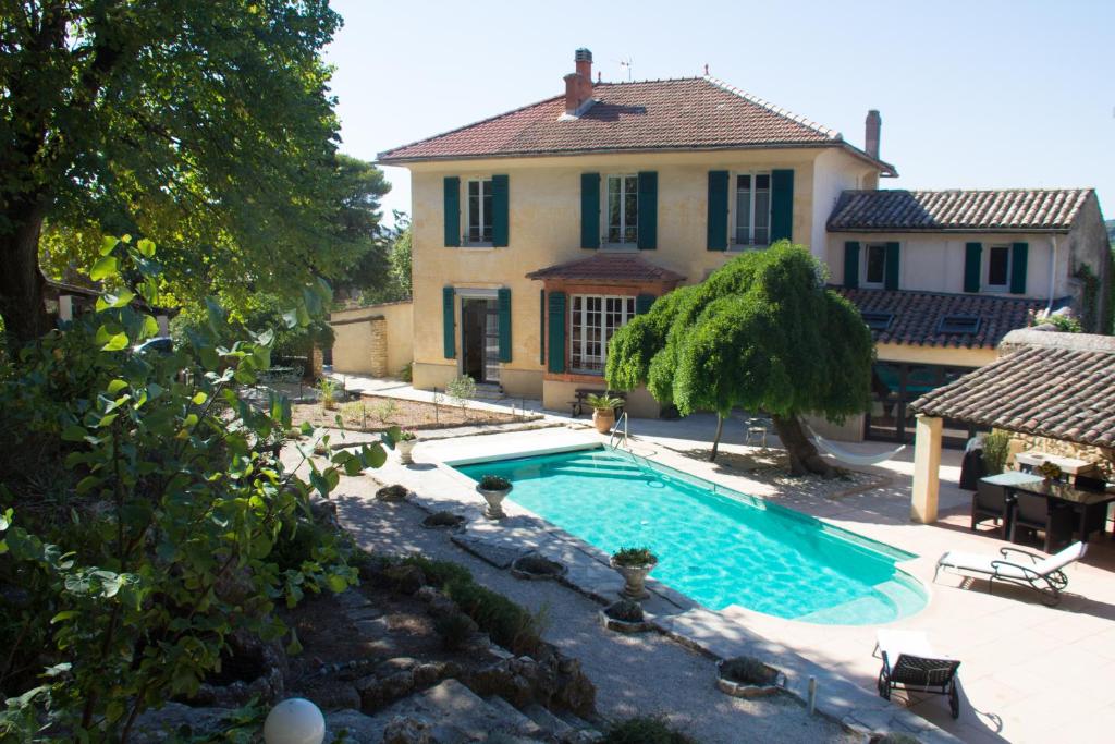 Casas y chalets Aux Oiseaux de Provence - Locations de vacances à Lambesc centre