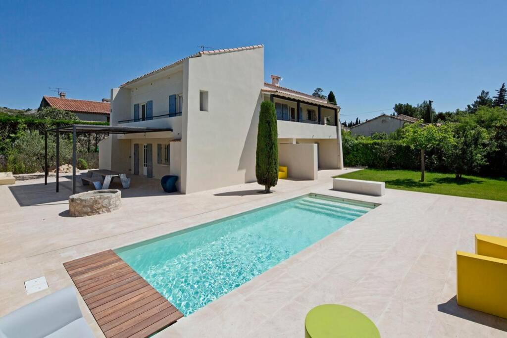 Villa Superbe location de prestige avec piscine chauffée, située à Maussane-les-Alpilles, 12 personnes LS1 364 MISTRAL