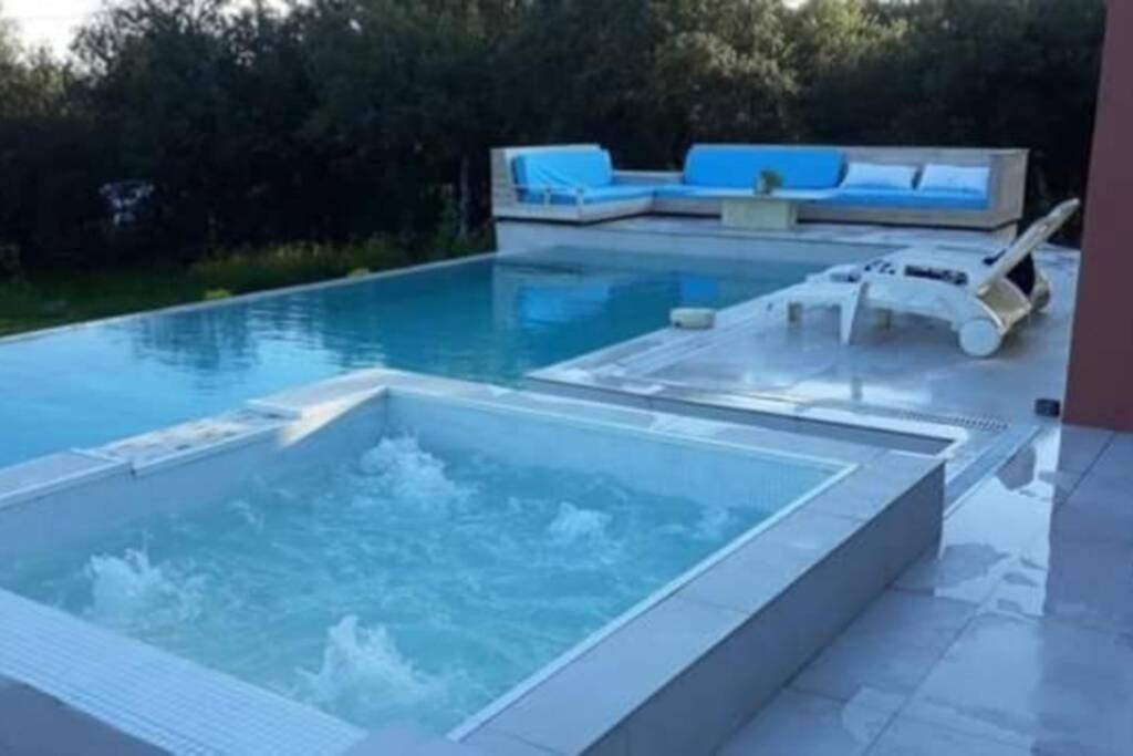 Villa Villa piscine et jacuzzi en Provence Verdon.