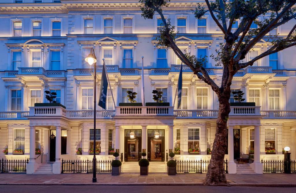 Hotel 100 Queen’s Gate Hotel London, Curio Collection by Hilton