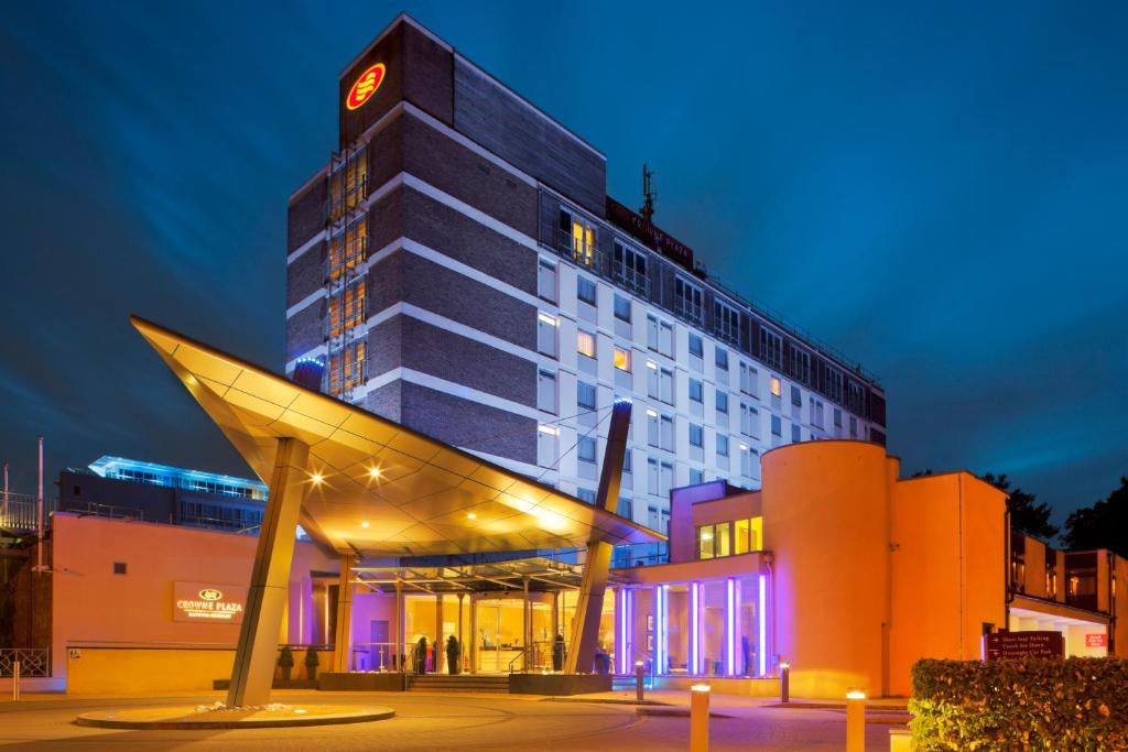 Hotel Crowne Plaza London - Gatwick Airport, an IHG Hotel