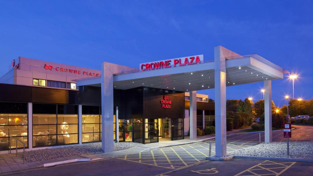 Hotel Crowne Plaza Manchester Airport, an IHG Hotel