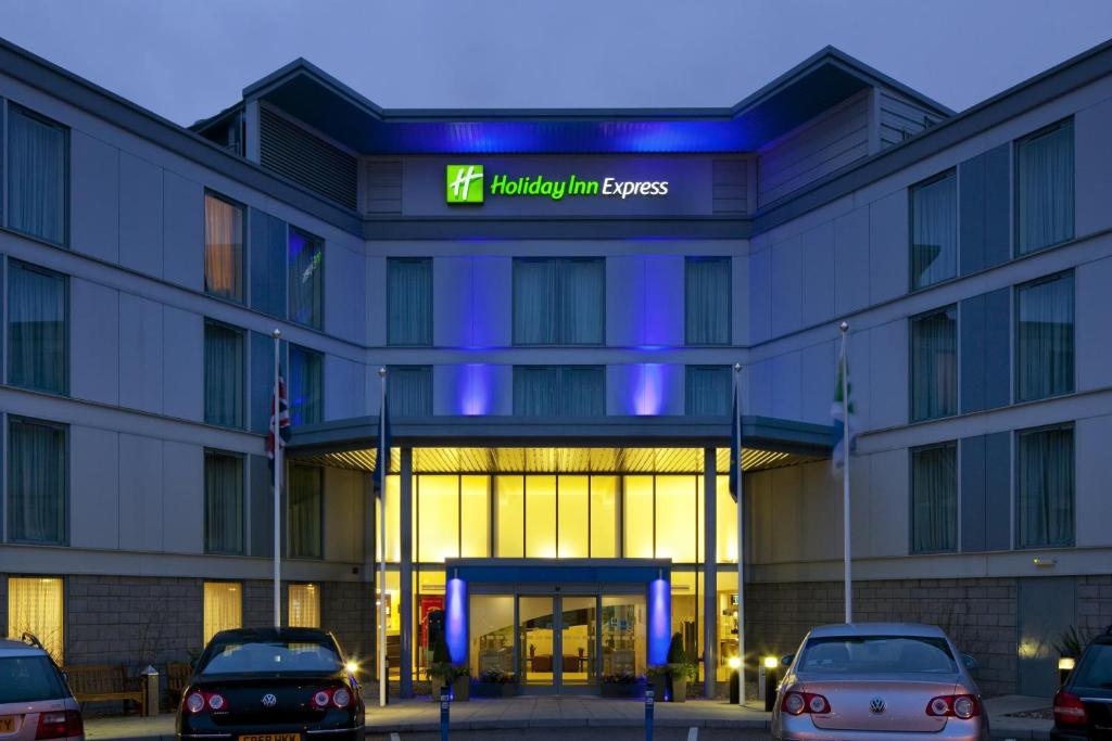 Hotel Holiday Inn Express London Stansted Airport, an IHG Hotel