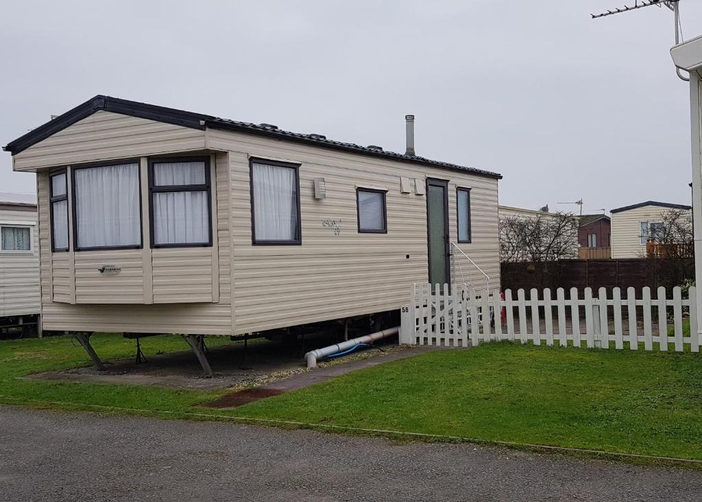Camping 4 Berth with private Garden - 58 Brightholme Holiday Park Brean!