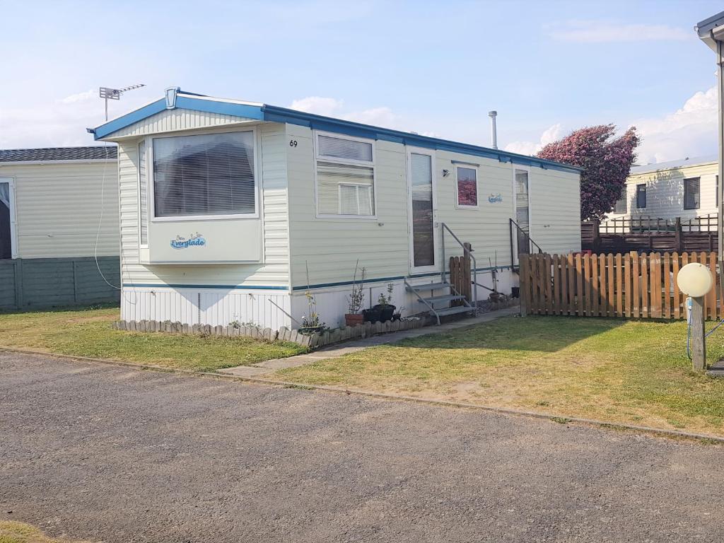 Camping 6 Berth with private Garden - 69 Brightholme Holiday Park Brean!