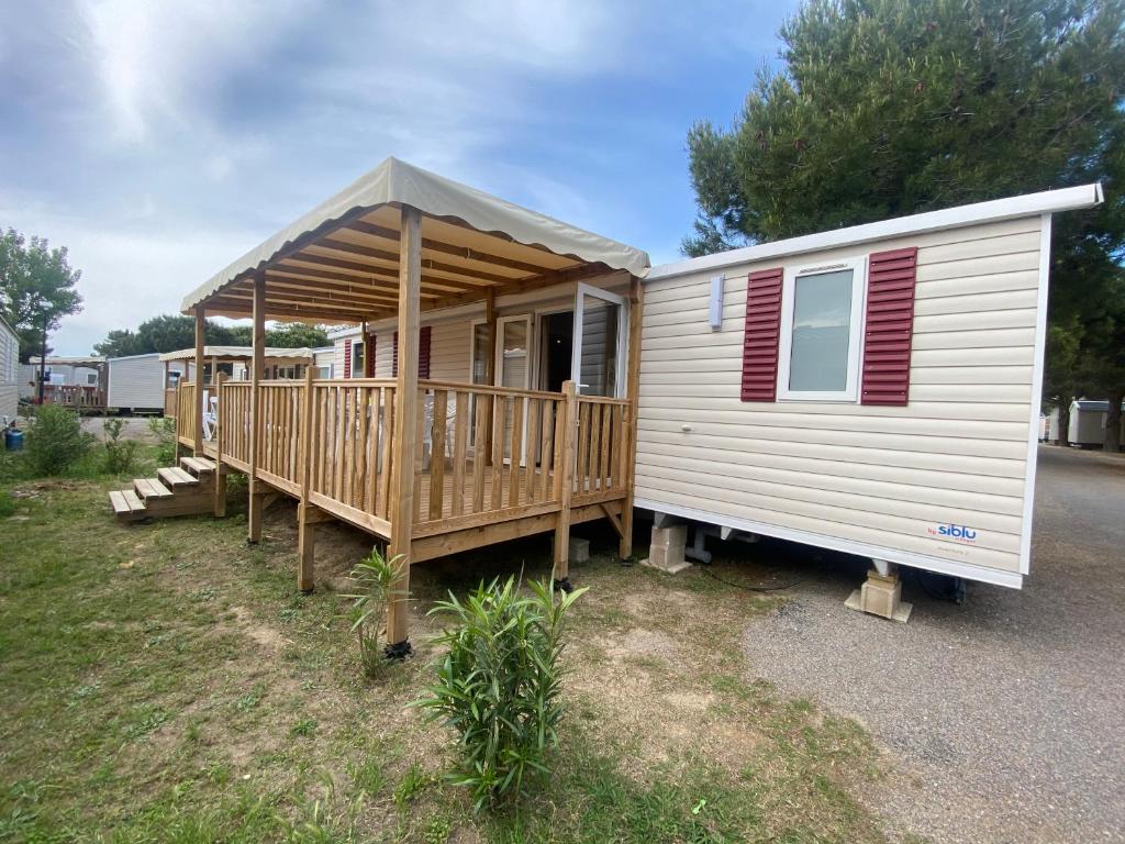 Camping Mobile home moderne 40m2 tout options dans camping 4*