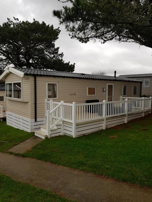 Camping Newquay Family Holidays on aria resorts