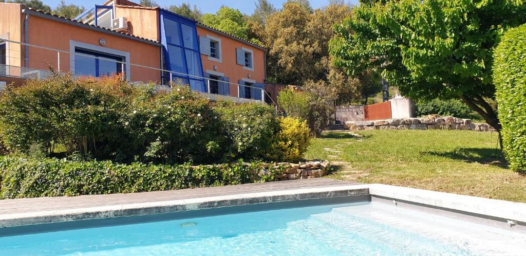 Villa Villa Aix en Provence proche centre piscine privée jacuzzi pour 10 personnes