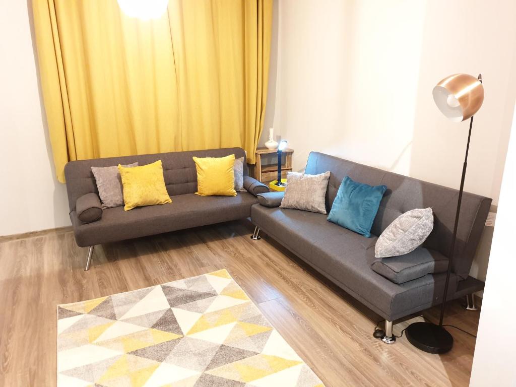 Casa o chalet BHX the best accommodation in Birmingham 3 Bedrooms BT Sports, WIFI and free parking