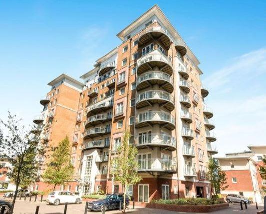 Apartamento Basingstoke Spectacular 1 Bedroom Apartment