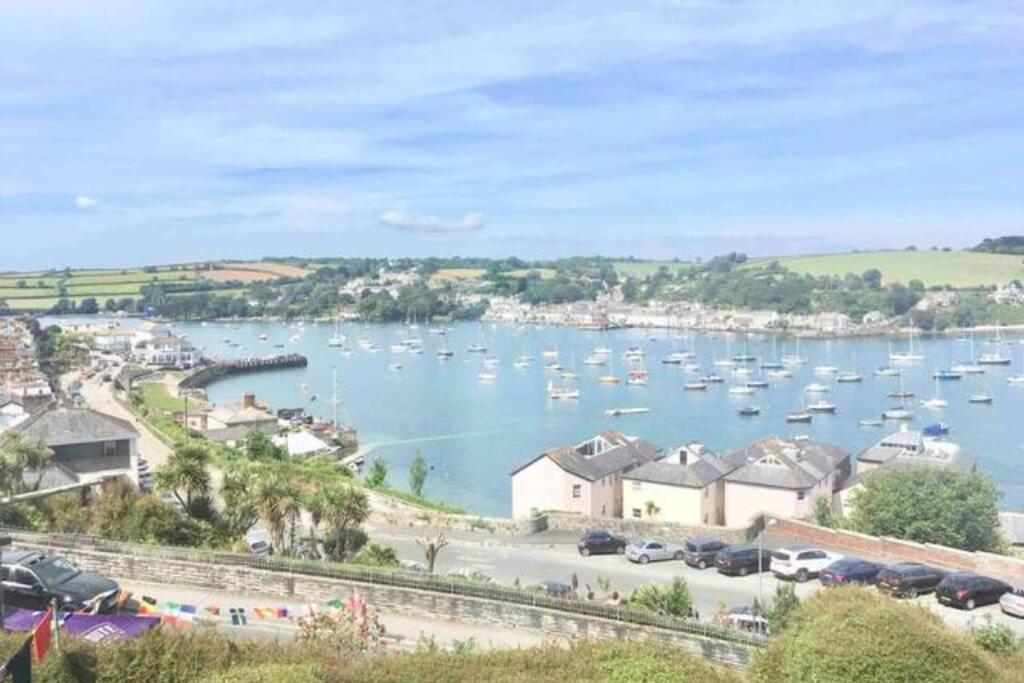Apartamento Harbour Cottage-STUNNING VIEW! Central Falmouth GARDEN COTTAGE