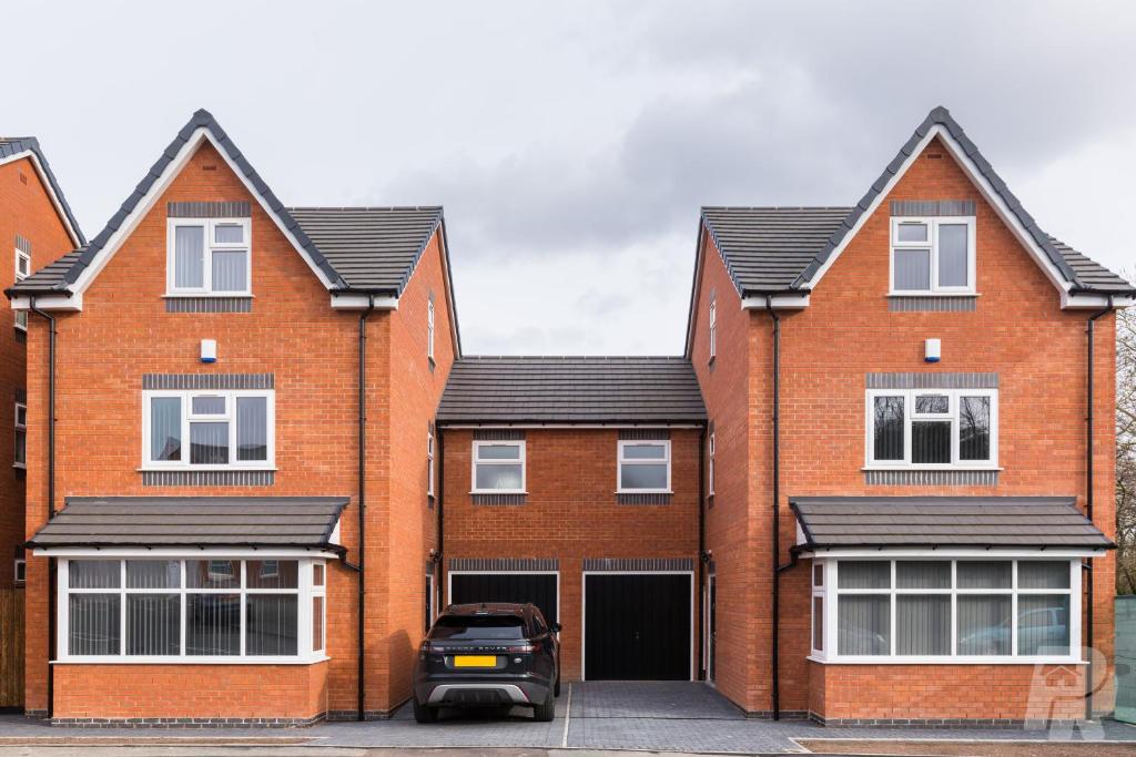 Casas y chalets Birmingham Estate - Contractor & Group Accommodation - Secure Parking